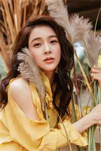 穿书女有空间物资？我反手一个举报全文免费