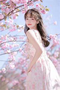 我是一个女生，我爱了她十年 全集