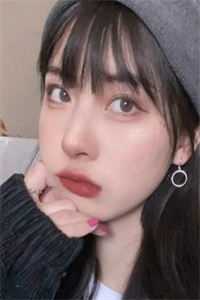 新年穿红，老公秘书却说我招灾黎思周莫轩无删减+无广告