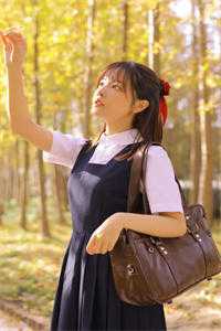 穿越后，闺蜜成了兽世女王，而我被她扔到狼窝未删减版