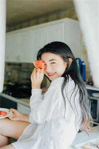短发少女果林奈奈小说