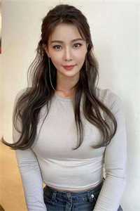 铁窗背后的曙光李华赵虎全文