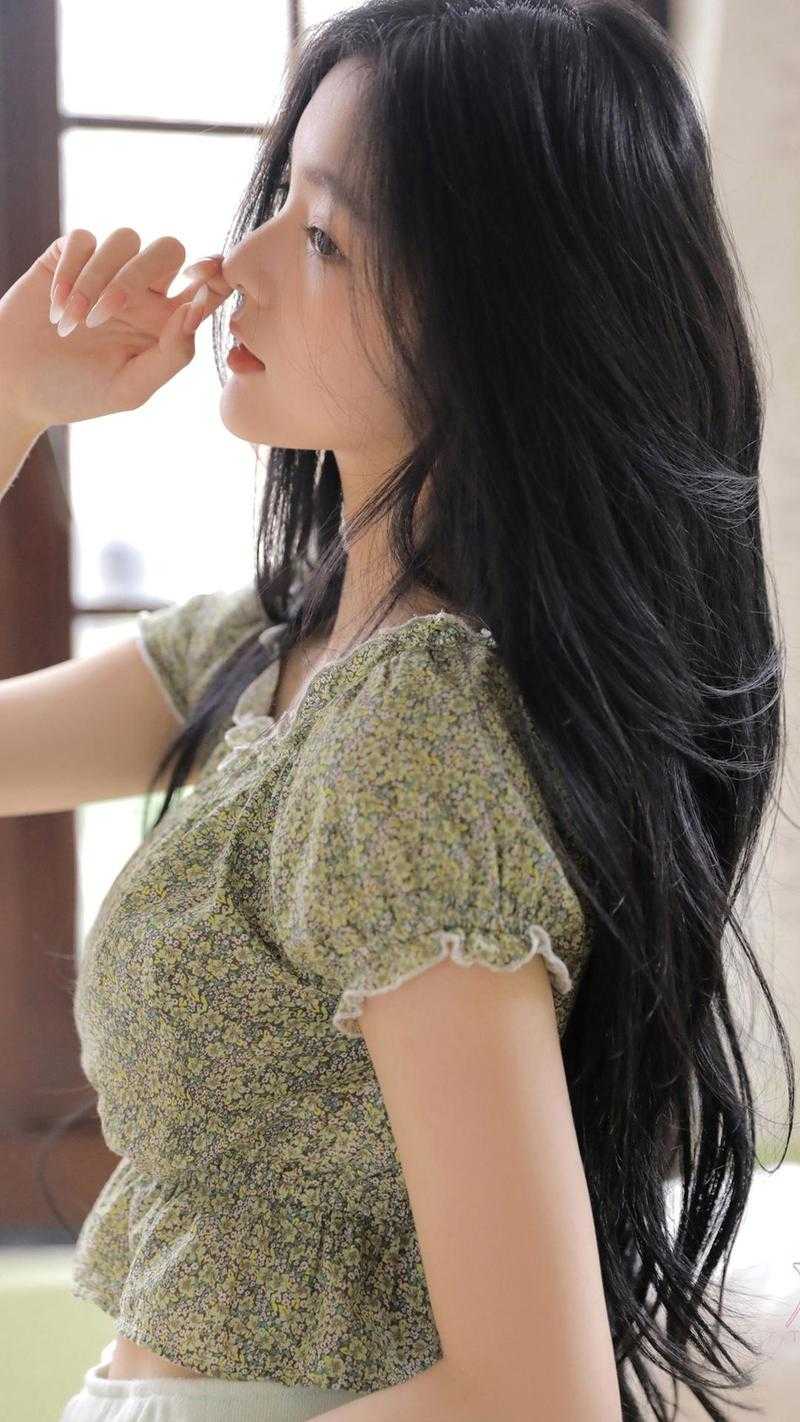 身份被互换后，真千金她成了皇后后续