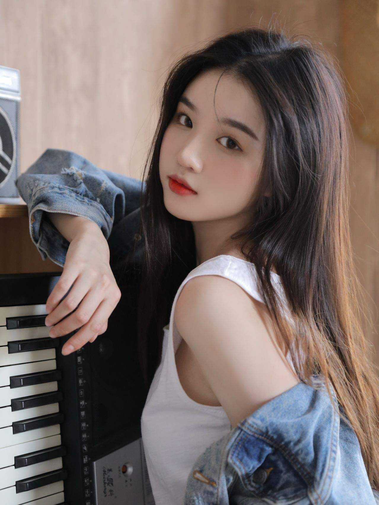 养女不知道，我的心声已被全家人偷听无删减+无广告