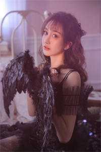 被休当日，我成了王府嫡女全局