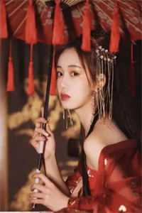 我看见弹幕后，把未婚夫推下了山顾铭宝贝全局