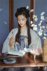 代码女神的逆袭与深情霸总2林薇秦宇 全集