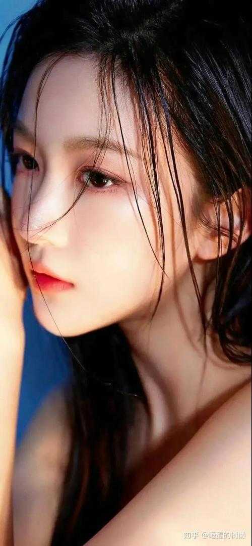 我在图书馆里偶然发现了一本古书在线看